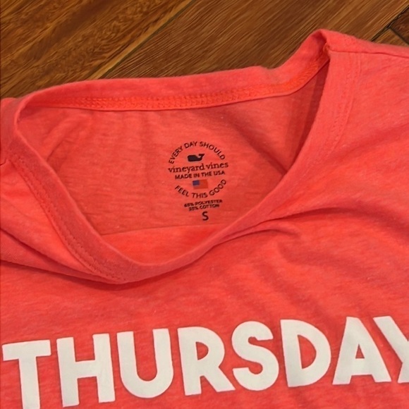 π
Ίπ³ Vineyard Vines Thursday is the new Friday Shirt Small - Picture 4 of 6